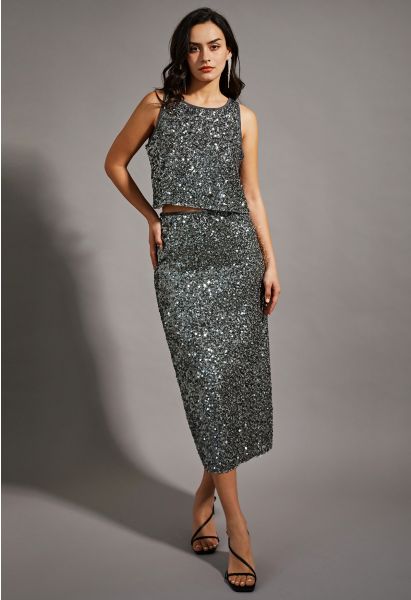 Iridescent Sequin Embellished Pencil Skirt in Silver