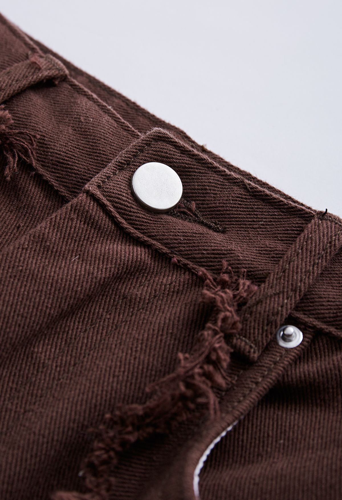 Classic Pocket Frayed Detail Flare Jeans in Brown