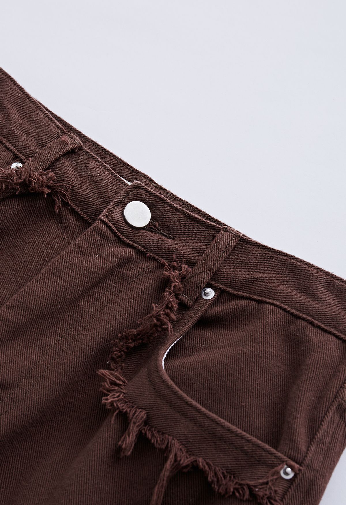 Classic Pocket Frayed Detail Flare Jeans in Brown