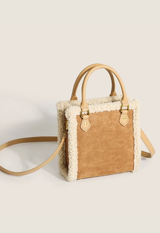 Contrast Lambswool Trim Shoulder Bag in Caramel