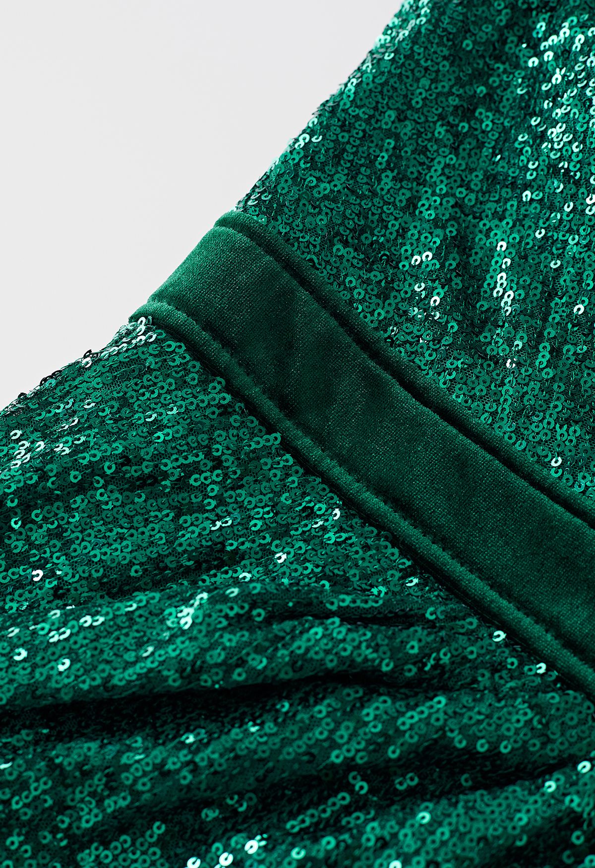 Dazzling Sequins Velvet Cocktail Dress in Emerald