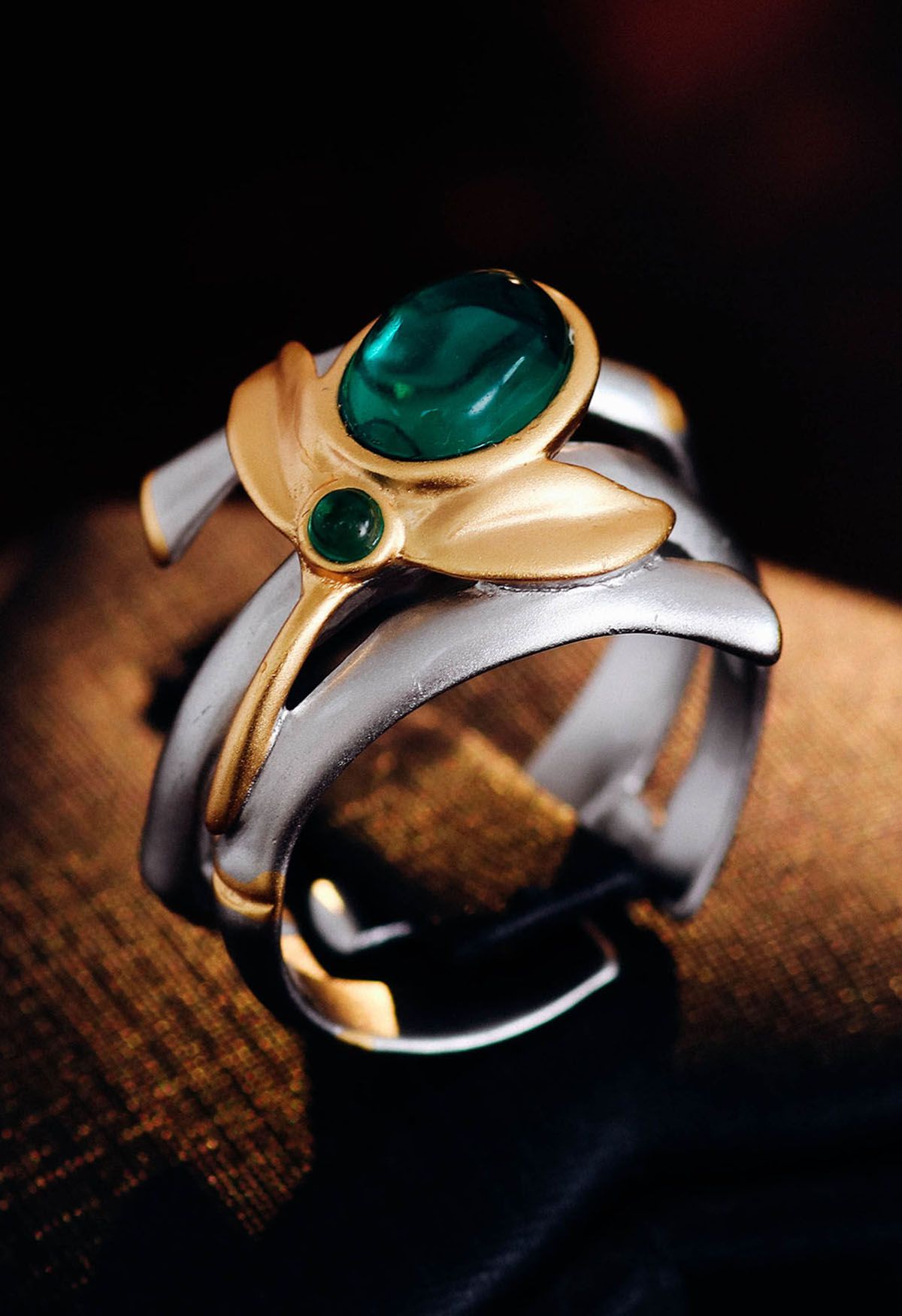 Oval Emerald Gem Triple Ring