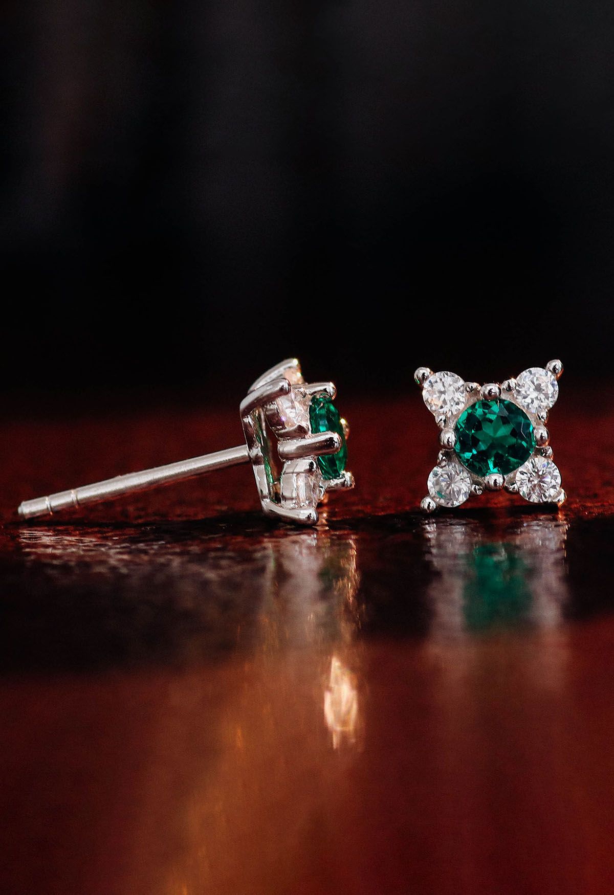 Four Angle Star Emerald Gem Earrings