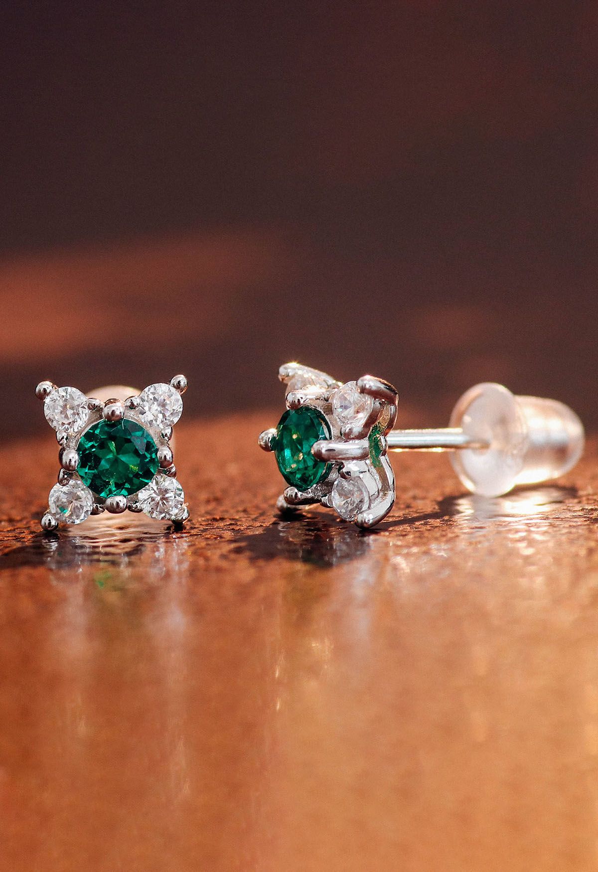 Four Angle Star Emerald Gem Earrings