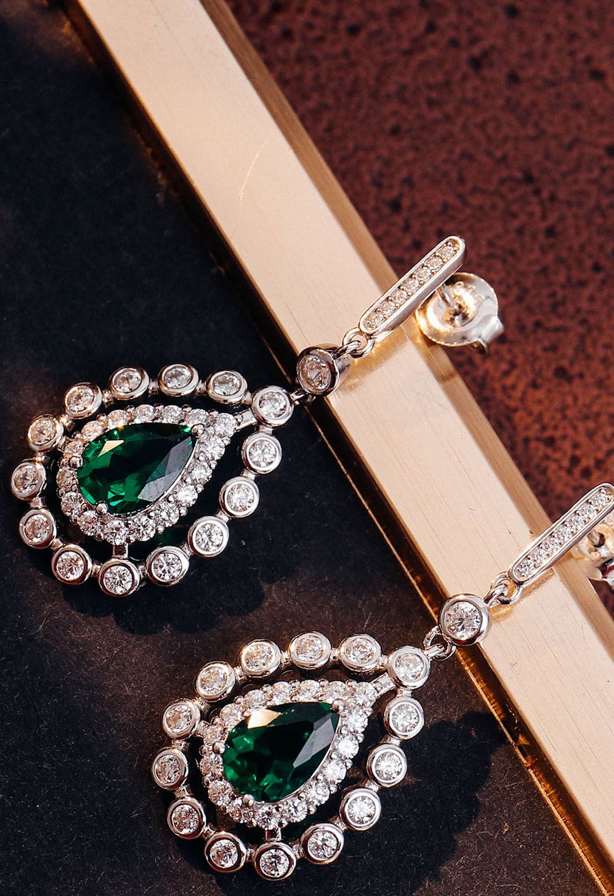 Raindrop Emerald Gem Earrings