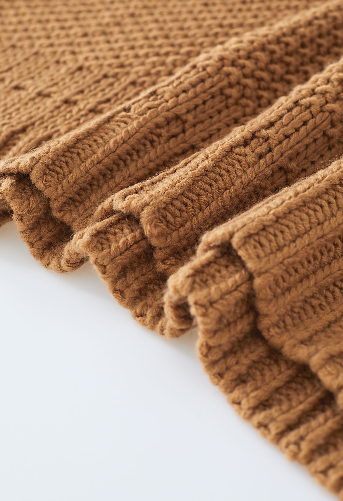 Mock Neck Hi-Lo Chunky Knit Sweater in Caramel