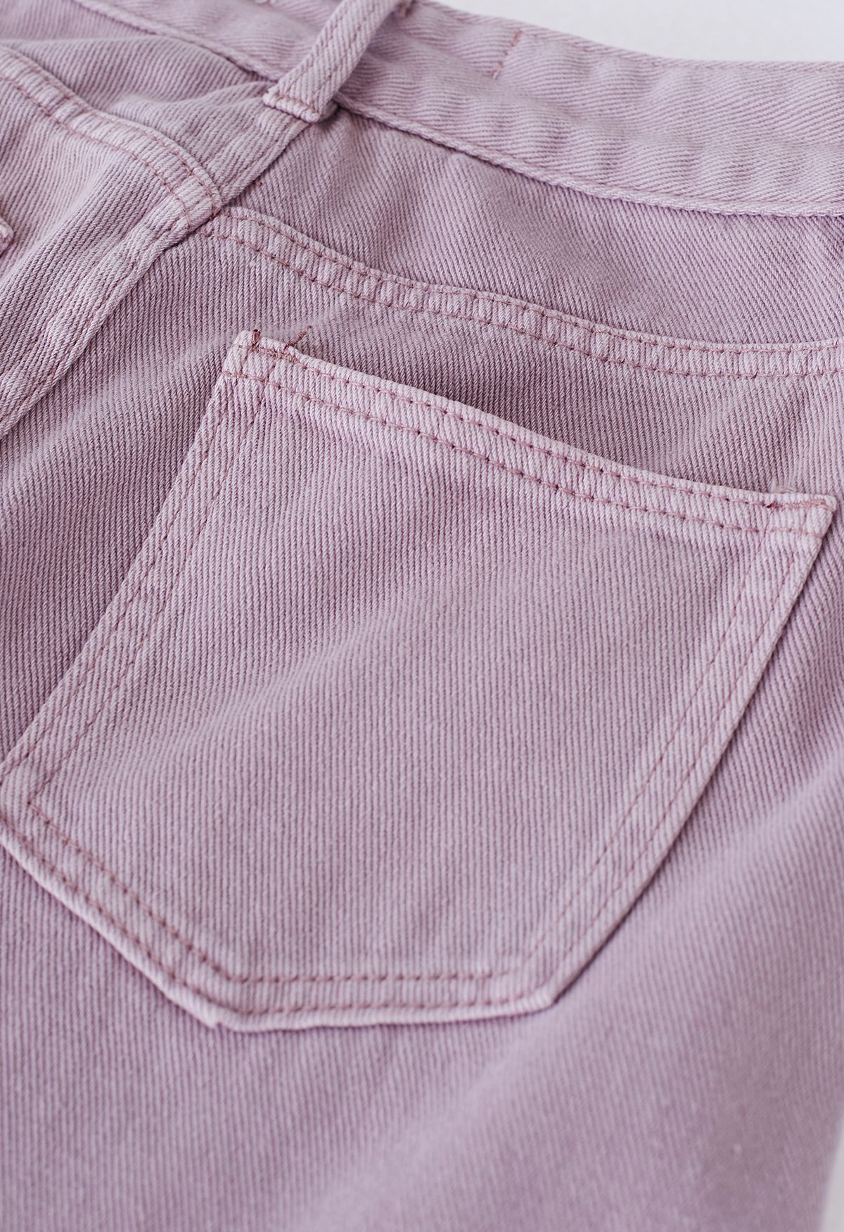 Distressed Straight-Leg Belted Jeans in Lilac